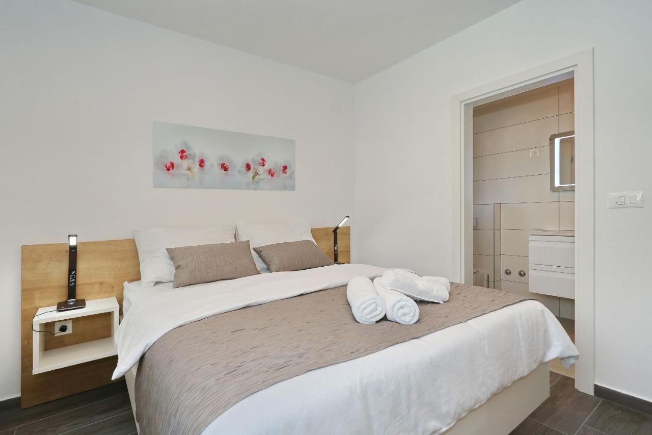 Villa Ankora 2 With Heated Pool Biograd Na Moru Extérieur photo