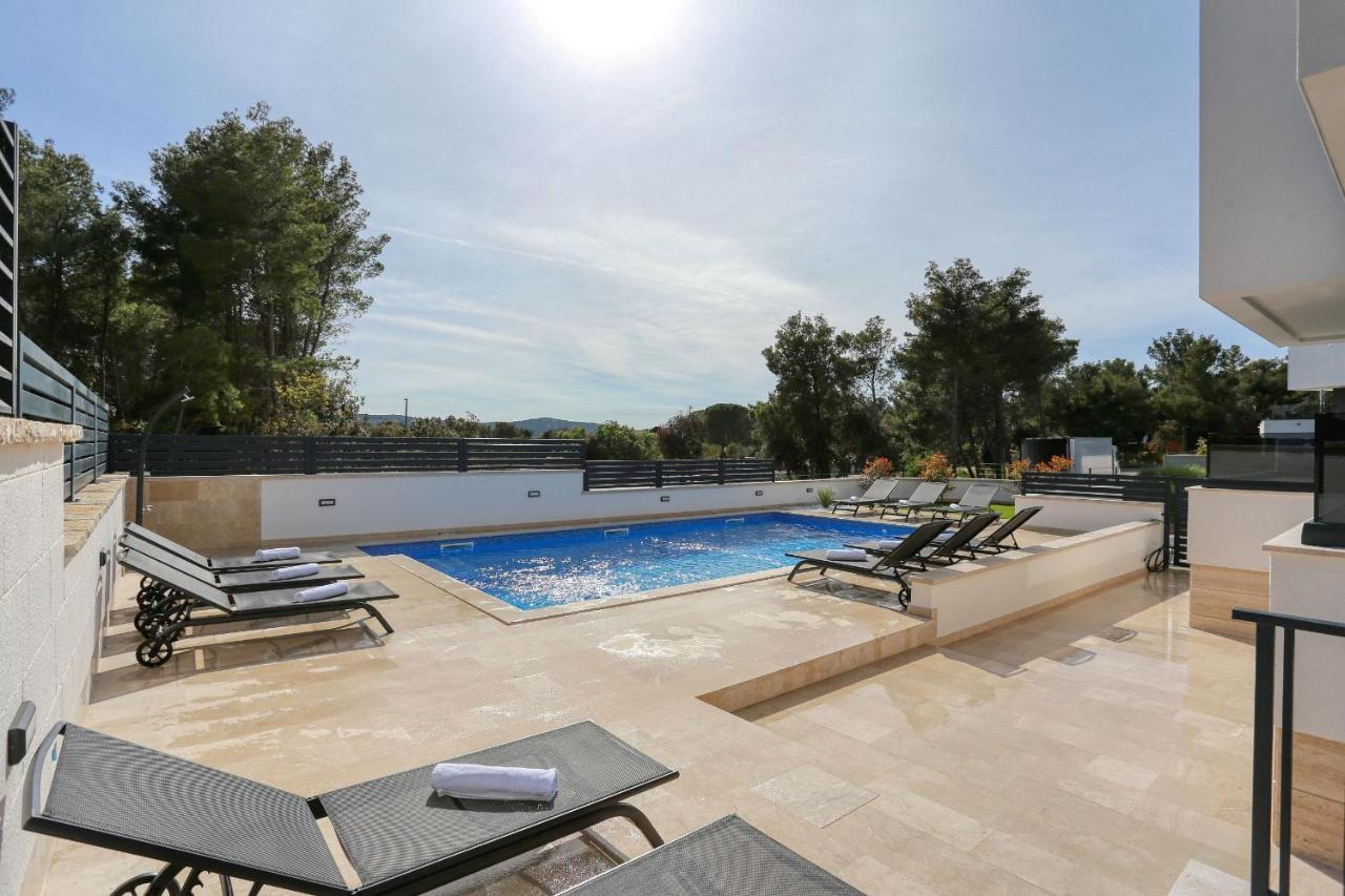 Villa Ankora 2 With Heated Pool Biograd Na Moru Extérieur photo