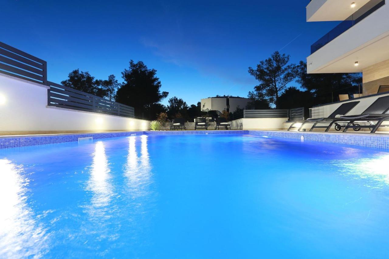 Villa Ankora 2 With Heated Pool Biograd Na Moru Extérieur photo
